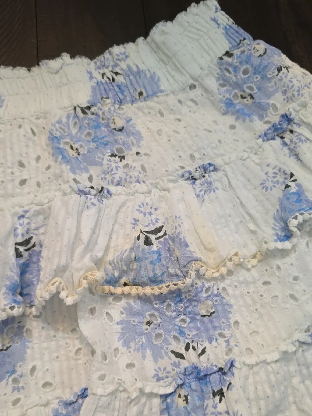 LoveShackFancy Floral White Blue Tiered Mini Bliss Skirt Eyelet Ruffle S Flawed - Picture 8 of 8
